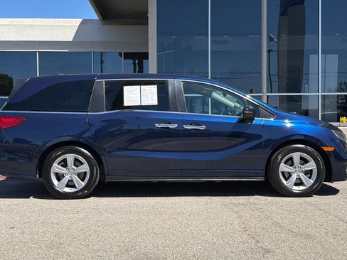 Used 2020 Honda Odyssey EX image 3
