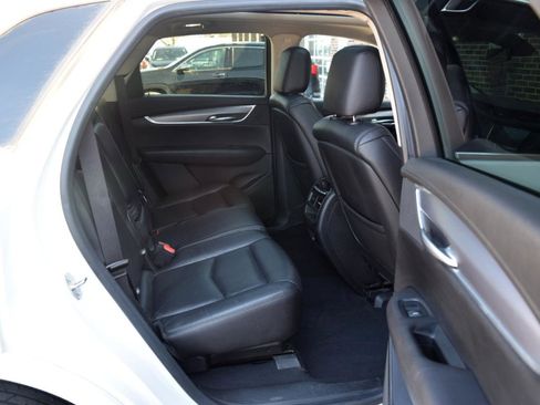 Used 2019 Cadillac XT5 Premium Luxury image 37