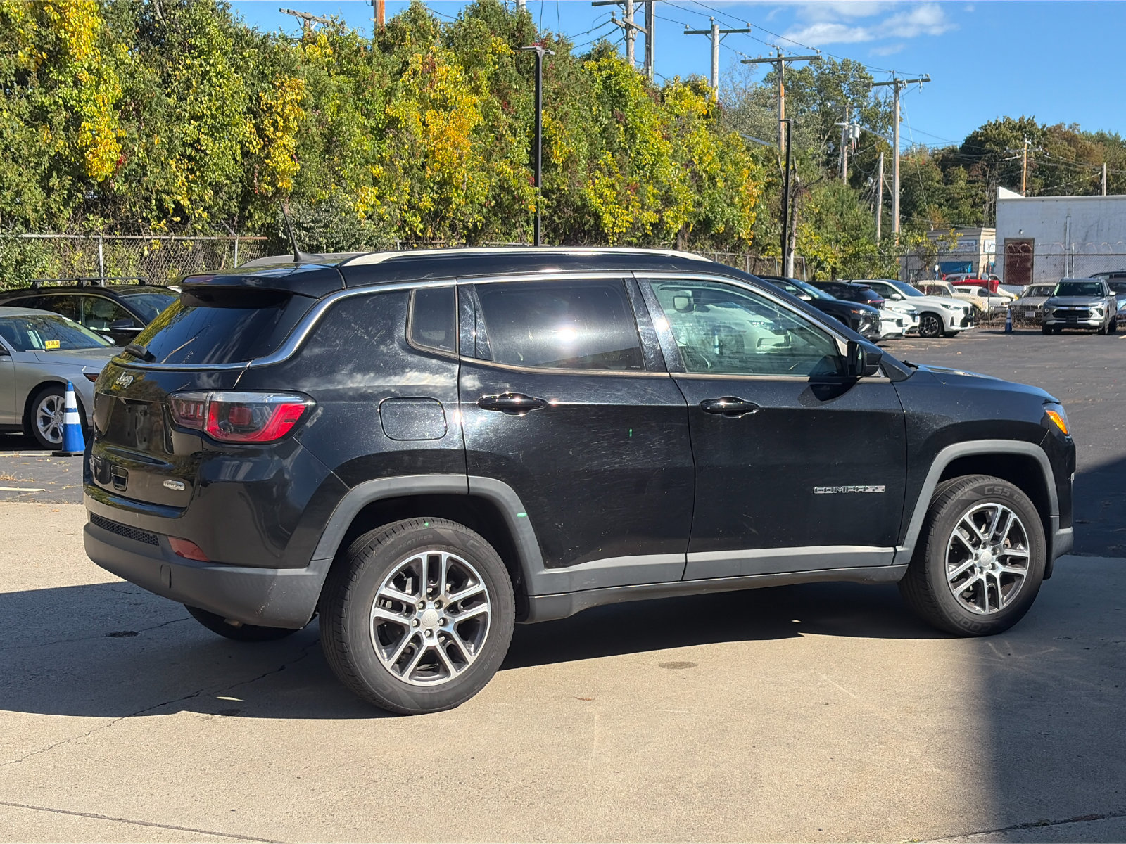 Used 2020 Jeep Compass Latitude w/ Popular Equipment Group AWD/4WD image 4