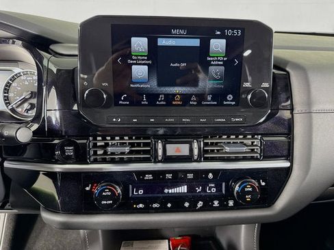 New 2025 Nissan Pathfinder SL image 16