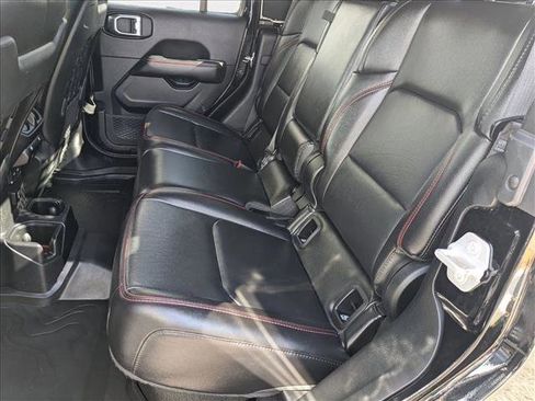 Used 2020 Jeep Gladiator Rubicon image 17