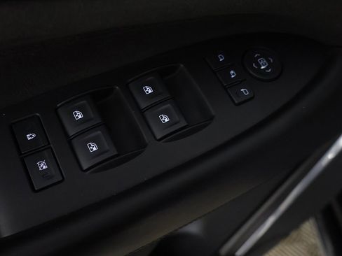 Used 2016 Cadillac Escalade Platinum image 45