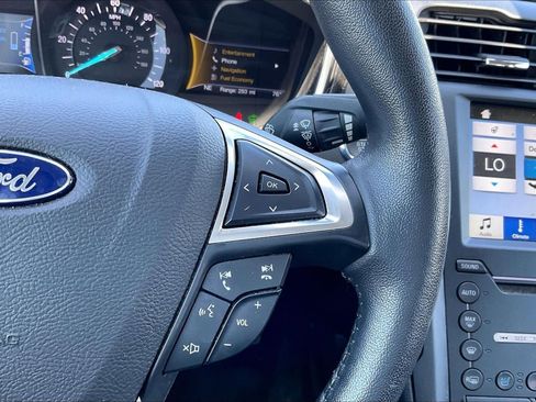 Used 2017 Ford Fusion Energi Titanium image 19