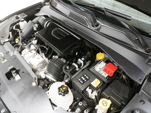 Used 2024 Jeep Compass Limited image 4