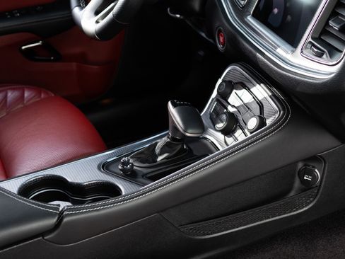 Used 2019 Dodge Challenger SRT Hellcat Redeye image 8