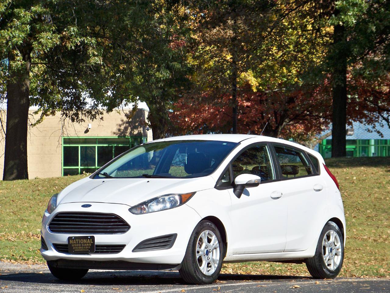 Used 2015 Ford Fiesta SE FWD image 4