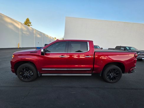 Used 2024 Chevrolet Silverado 1500 High Country w/ High Country Premium Package image 9