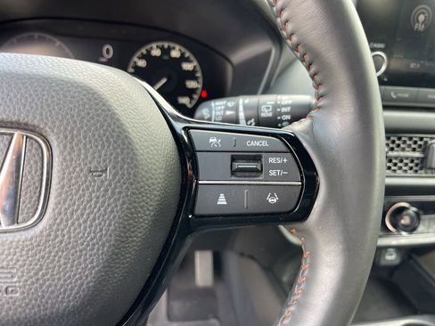 Used 2024 Honda HR-V Sport image 17