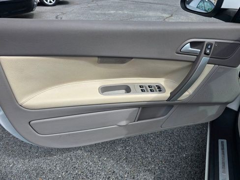 Used 2011 Volvo C70 T5 w/ Convenience Pkg FWD image 17