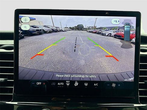 Used 2023 Ford Transit 350 XLT image 16