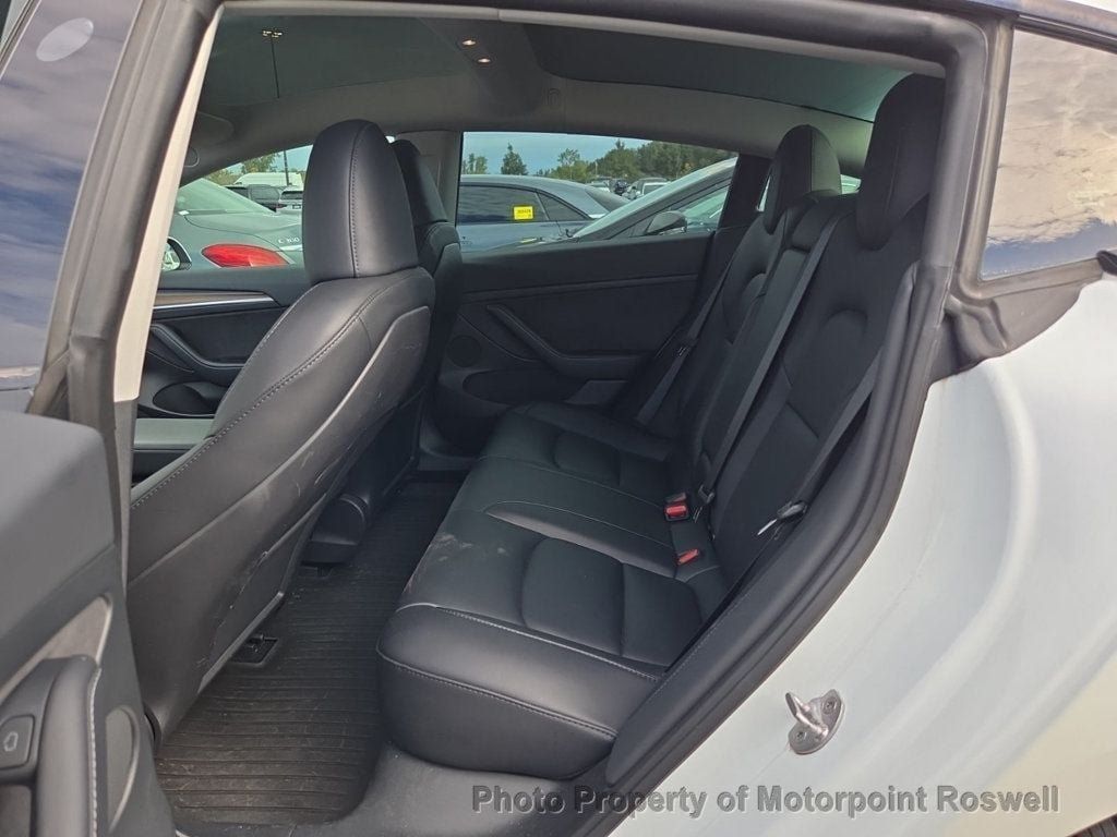 Used 2023 Tesla Model 3 Standard Range RWD image 2