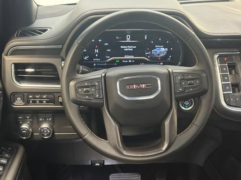 Used 2024 GMC Yukon AT4 w/ Technology Package AWD/4WD image 8