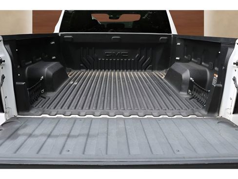 Used 2021 GMC Sierra 1500 Elevation RWD image 10