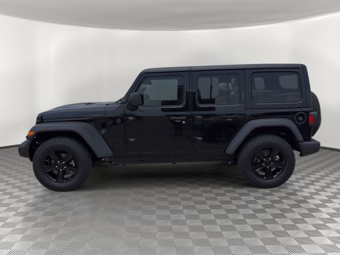 Used 2023 Jeep Wrangler Unlimited Sport AWD/4WD image 2