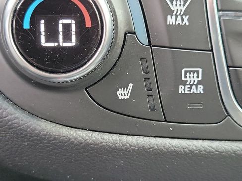 Certified 2024 Chevrolet Equinox LT AWD/4WD image 33
