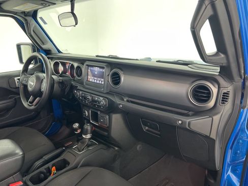 Used 2023 Jeep Gladiator Sport w/ Trailer Tow Package AWD/4WD image 25