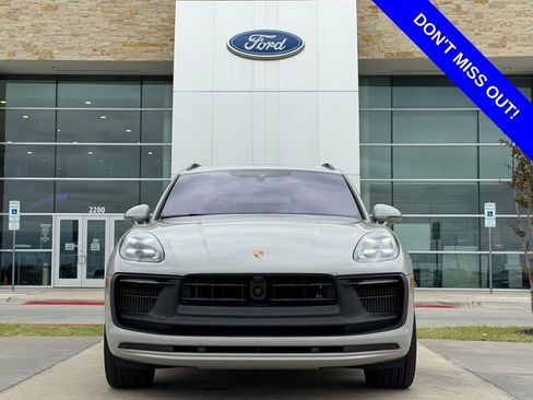Used 2026 Porsche Macan GTS AWD/4WD image 2