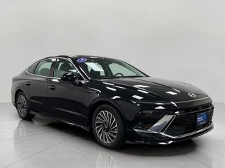 Certified 2025 Hyundai Sonata Limited FWD video 1