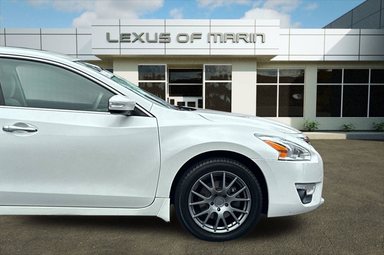 Used 2014 Nissan Altima 2.5 SV w/ Convenience Package FWD image 34