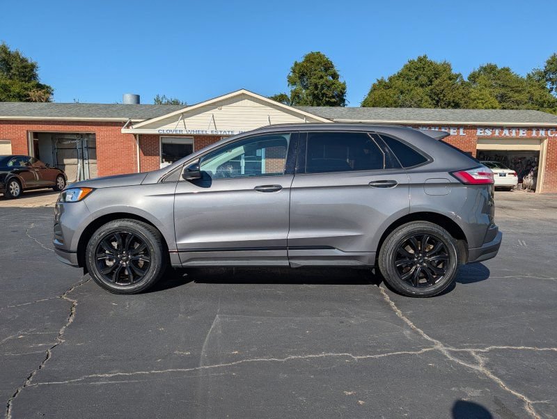 Used 2022 Ford Edge SE w/ Black Appearance Package AWD/4WD image 8