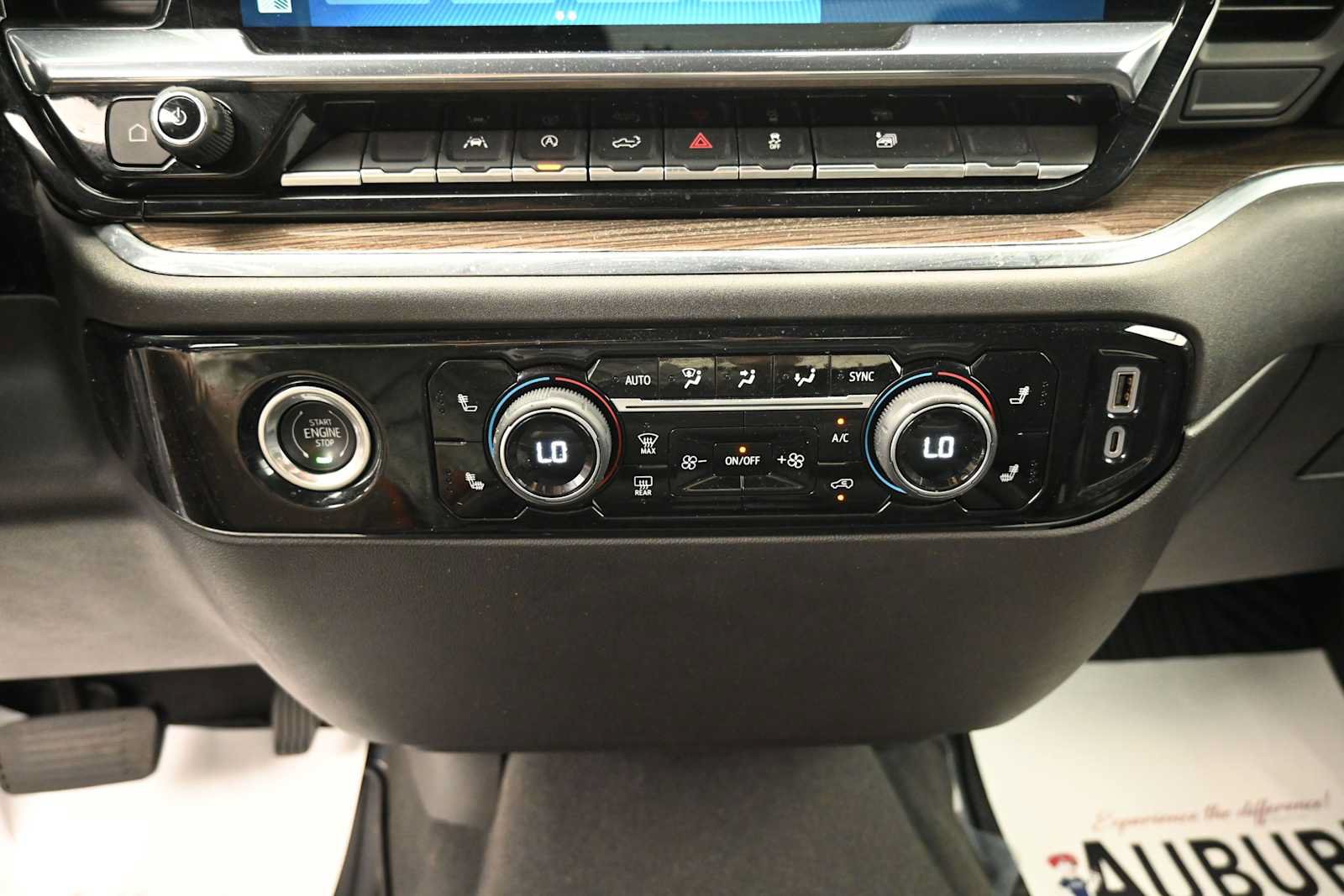 Used 2023 Chevrolet Silverado 1500 RST AWD/4WD image 9
