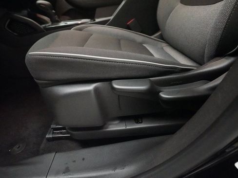 Used 2025 Chevrolet TrailBlazer LT image 28