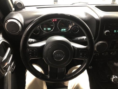 Used 2014 Jeep Wrangler Unlimited Sport w/ Power Convenience Group image 19