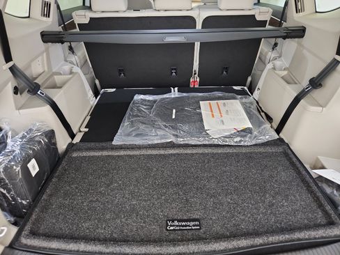 New 2026 Volkswagen Atlas SE image 29