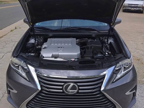 Used 2017 Lexus ES 350 w/ Luxury Package FWD image 7