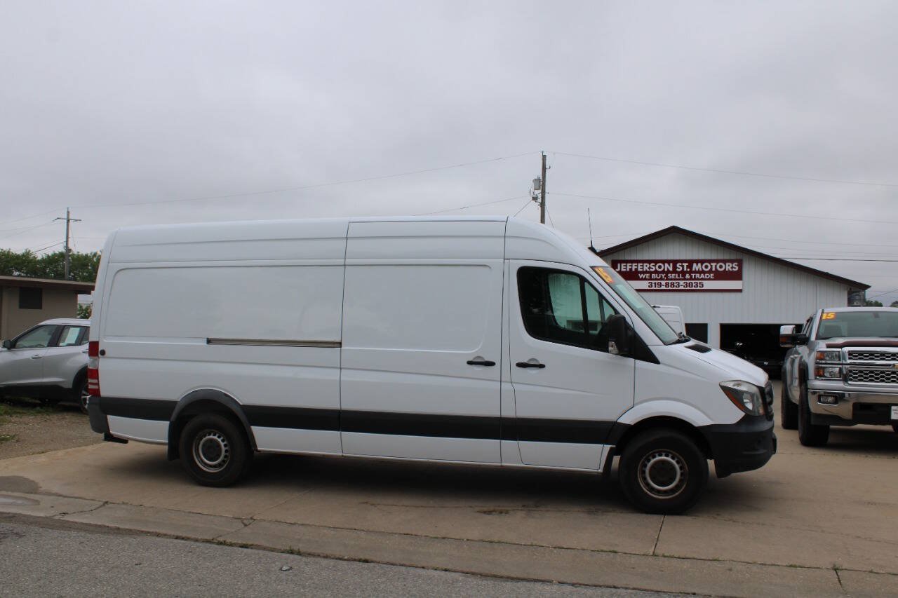Used 2015 Mercedes-Benz Sprinter 2500 image 1
