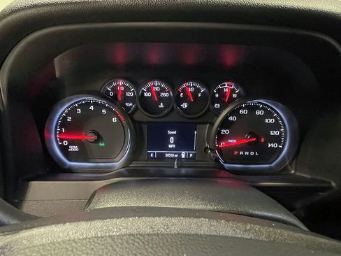 Used 2020 Chevrolet Silverado 1500 Custom w/ Custom Value Package image 27