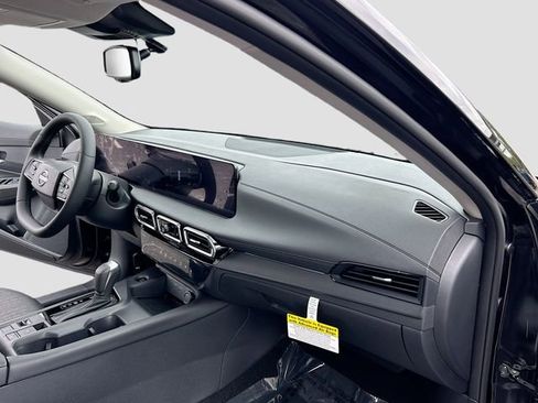 New 2026 Nissan Sentra SV w/ SV Convenience Package FWD image 22