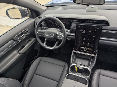 New 2026 GMC Terrain Elevation w/ Elevation Premium Package AWD/4WD image 18