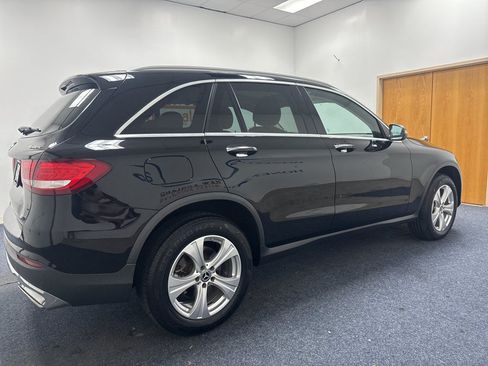 Used 2018 Mercedes-Benz GLC 300 4MATIC w/ Multimedia Package image 3
