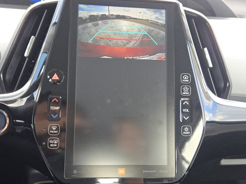 Used 2022 Toyota Prius Limited image 21