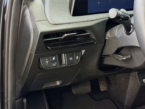 Used 2024 Kia EV6 Wind image 17