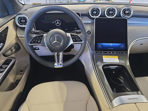 New 2026 Mercedes-Benz GLC 300 image 17
