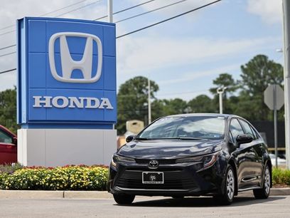 Used 2025 Toyota Corolla LE