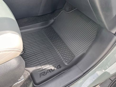 Used 2023 Toyota RAV4 XLE Premium AWD/4WD image 18