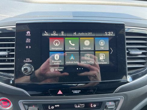 Used 2022 Honda Pilot TrailSport image 20