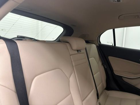 Used 2015 Mercedes-Benz GLA 250 image 23