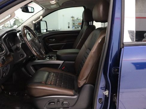 Used 2017 Nissan Titan Platinum Reserve AWD/4WD image 13