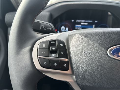 Used 2026 Ford Explorer Active AWD/4WD image 24