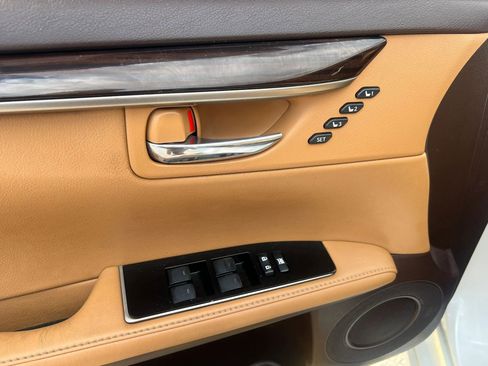 Used 2016 Lexus ES 350 image 12