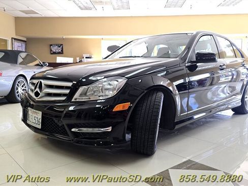 Used 2013 Mercedes-Benz C 250 Sedan image 2