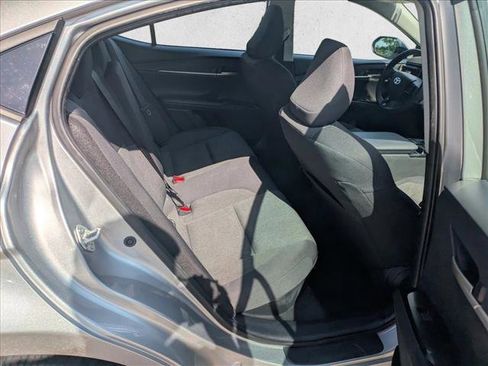 Used 2025 Toyota Camry LE FWD image 16