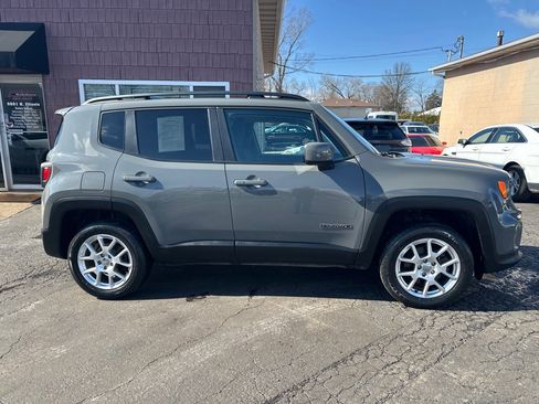 Used 2021 Jeep Renegade Latitude AWD/4WD image 6