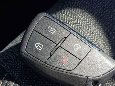 Used 2025 GMC Terrain Elevation image 38