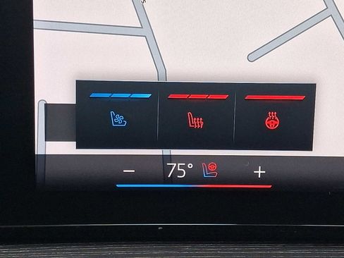 Certified 2024 BMW X6 xDrive40i w/ Premium Package image 25