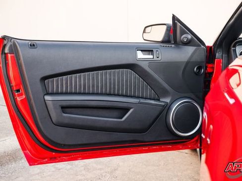 Used 2011 Ford Mustang Shelby GT500 w/ SVT Performance Pkg image 60